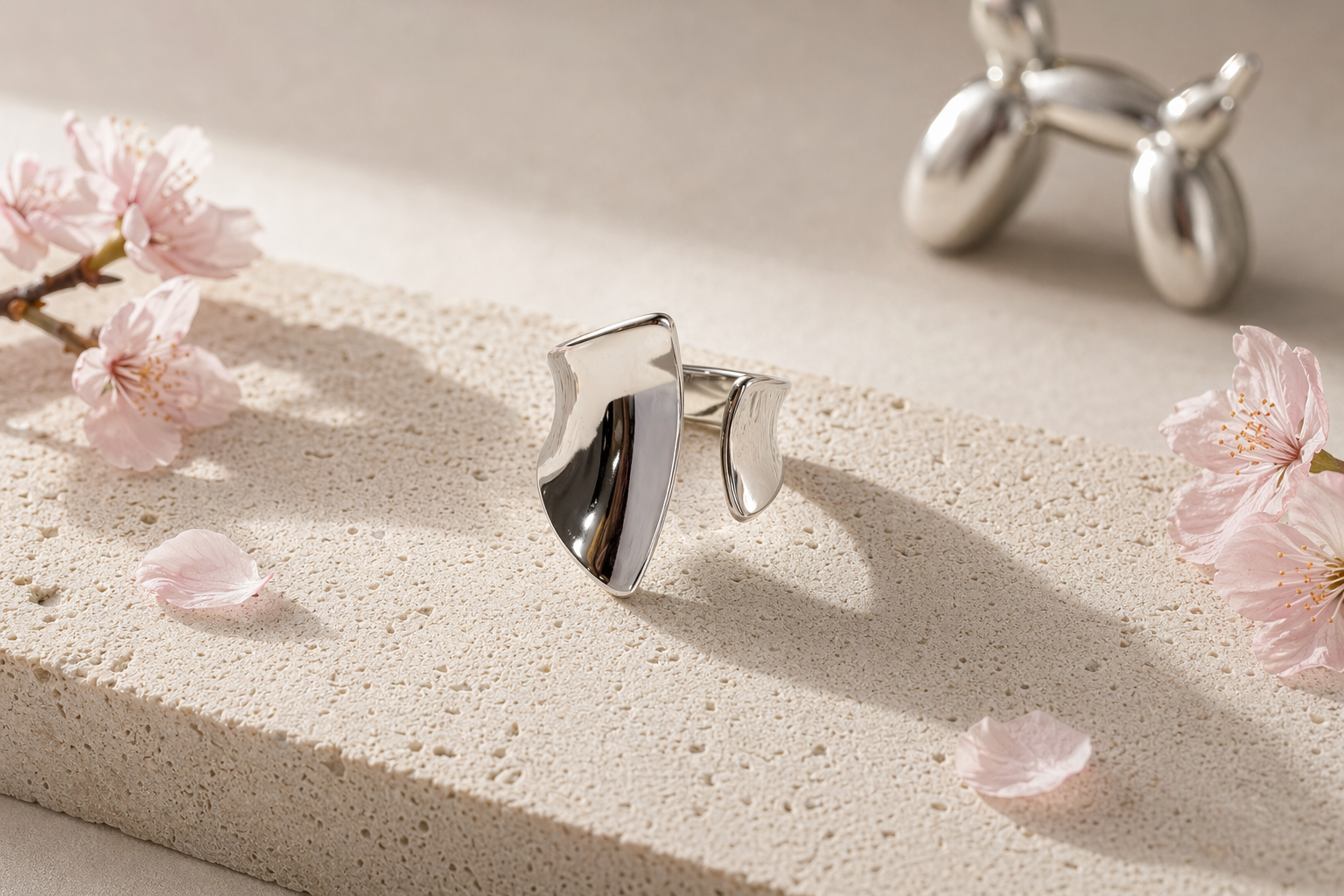 Sculpt Flow Ring
