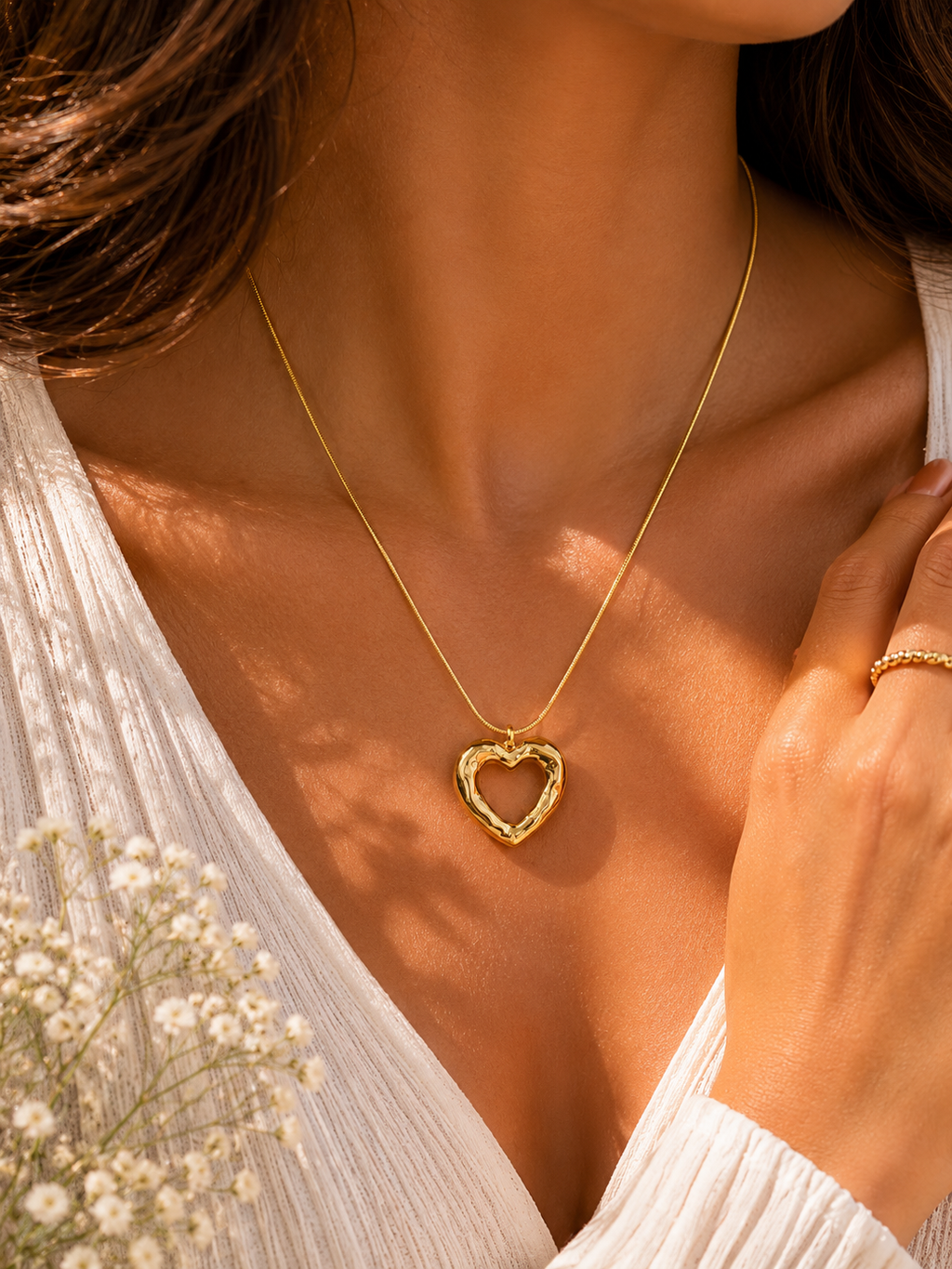 Collar Éternelle Heart Gold