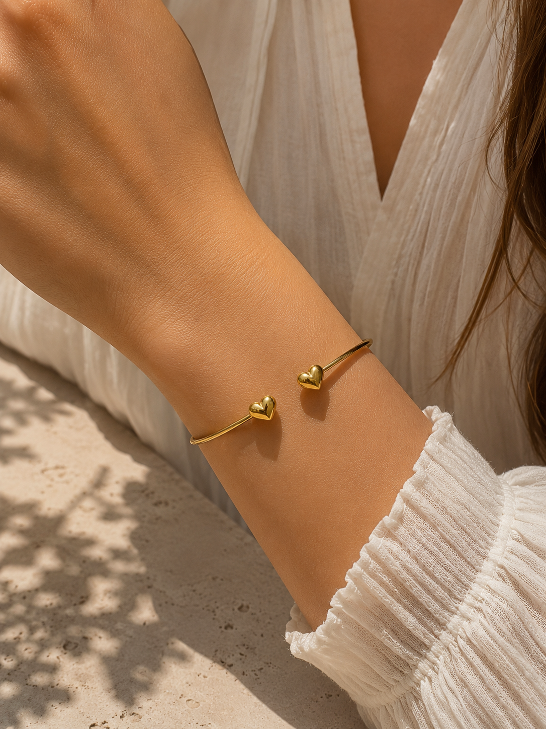 Pulsera Twin Hearts Gold | Brazalete Corazones Acero Inoxidable 316L